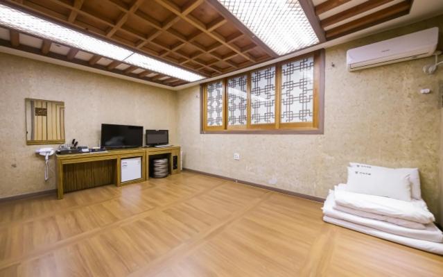 Jeonju Hanok Hotel Kung Eksteriør billede