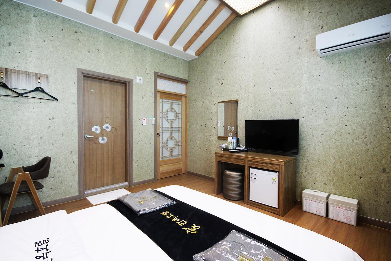 Jeonju Hanok Hotel Kung Eksteriør billede