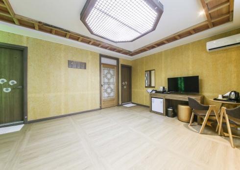 Jeonju Hanok Hotel Kung Eksteriør billede